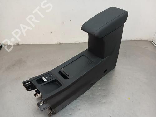 Used Armrest / Center console Armrest / Center console RENAULT CLIO V (B7_) 1.0 TCe 90 (B7MT) (91 hp) 34561936 34561936