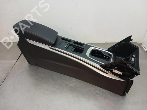 Used Armrest / Center console Armrest / Center console RENAULT MEGANE IV Grandtour (K9A/M/N_) 1.2 TCe 130 (K9MR) (130 hp) 34561937 34561937