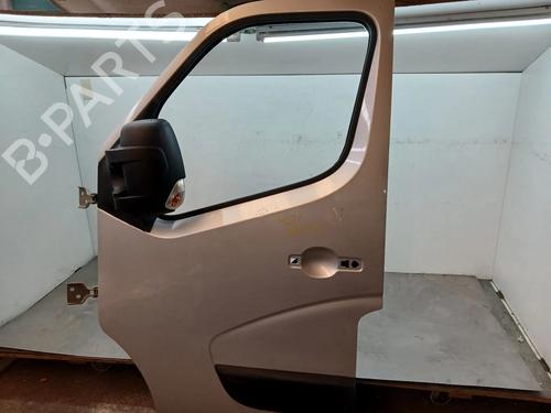 dr-venstre-fortil-renault-master-iii-bus-jv-2011-31370446 main image