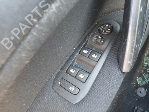 Used Left front window switch Left front window switch PEUGEOT 308 SW II (LC_, LJ_, LR_, LX_, L4_) 1.6 BlueHDi 120 (120 hp) 34606817 34606817