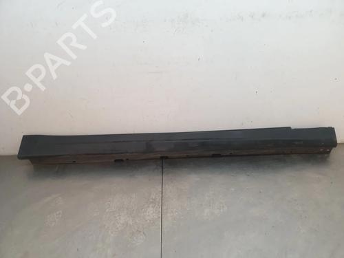 Højre sidekjole Højre sidekjole ALFA ROMEO STELVIO (949_) 2.2 JTDM Q4 (949.AXE2A) (190 hp) 34607665 34607665