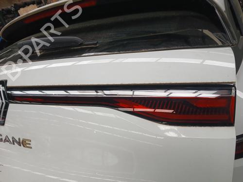 Højre baklys, luke Højre baklys, luke RENAULT MEGANE E-TECH SUV EV60 (BNJ1) (218 hp) 34613499 34613499