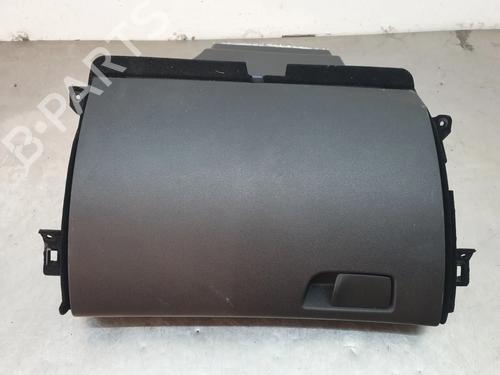 Used Glove box Glove box RENAULT MEGANE IV Grandtour (K9A/M/N_) 1.2 TCe 130 (K9MR) (130 hp) 34626731 34626731