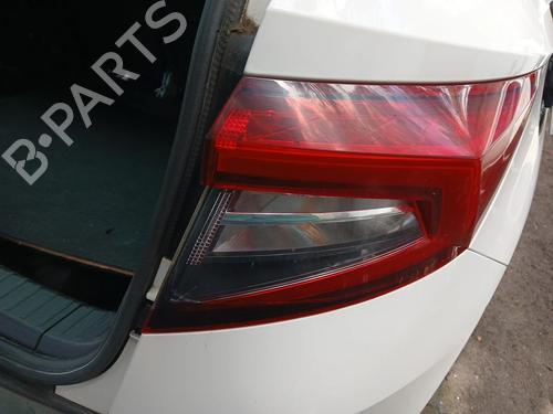 Right taillight SKODA KAROQ (NU7, ND7) 1.6 TDI | BP34632344C35 - Image 3