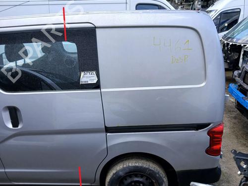 left-rear-fenders-nissan-nv200-evalia-bus-2010-34692802 main image