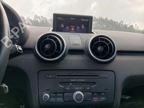 Used Radio Radio AUDI A1 Sportback (8XA, 8XF) 1.4 TFSI (122 hp) 34717638 34717638