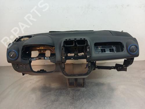 dashboard-dacia-spring-2020-35770577 main image