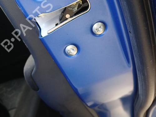 Højre bagtil lås Højre bagtil lås MITSUBISHI ASX (GA_W_) 2.0 i (160 hp) 35776481 35776481