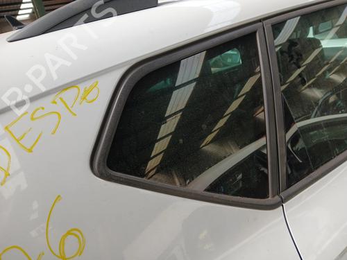rear-right-quarter-glass-seat-ateca-kh7-khp-2016-35777154 main image