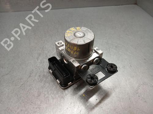 Used ABS pump ABS pump RENAULT TRAFIC III Van (FG_) 2.0 dCi 130 (FGMY) (131 hp) 33236984 33236984