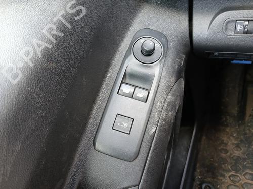 Used Left front window switch Left front window switch PEUGEOT PARTNER Box Body/MPV (K9) 1.5 BlueHDi 75 (75 hp) 35814694 35814694