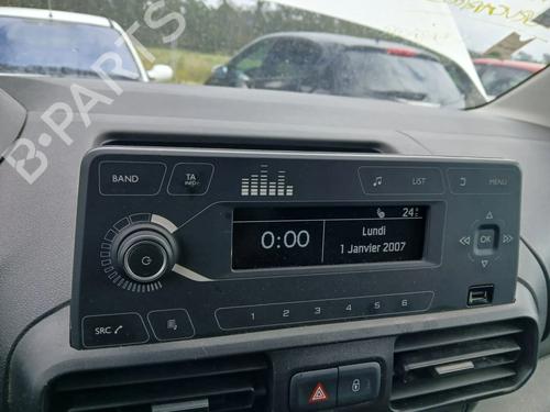 Used Radio Radio PEUGEOT PARTNER Box Body/MPV (K9) 1.5 BlueHDi 75 (75 hp) 35814707 35814707