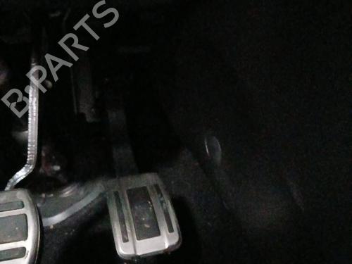 Pedale Pedale PEUGEOT 308 II (LB_, LP_, LW_, LH_, L3_) 1.2 THP 110 (110 hp) 35814784 35814784