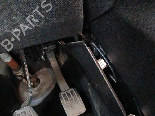 Pedal für Pedal PEUGEOT 3008 II SUV (MC_, MR_, MJ_, M4_) 1.6 BlueHDi 120 (120 hp) 35902024 35902024