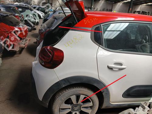 Bagstkærm Højre Bagstkærm Højre CITROËN C3 III (SX) 1.2 PureTech 82 (83 hp) 35916589 35916589