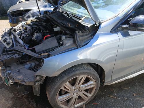 Used Left front fenders Left front fenders VOLVO V40 Cross Country (526) D2 (114 hp) 35921025 35921025