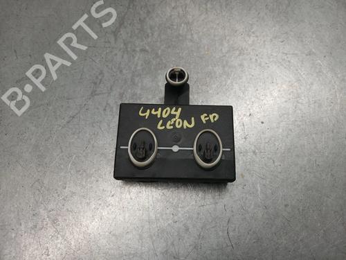 Used Electronic module Electronic module SEAT LEON ST (5F8) 1.6 TDI (110 hp) 35996054 35996054