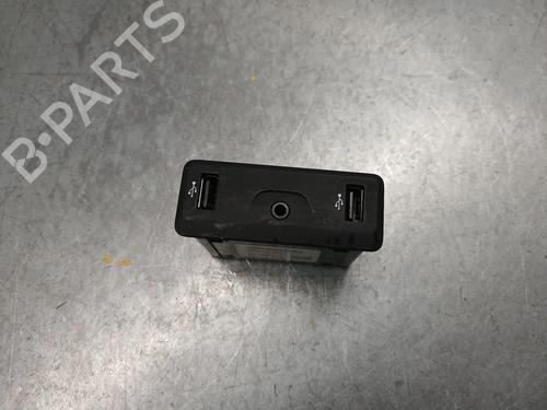 Módulo eletrónico Módulo eletrónico RENAULT MEGANE IV Grandtour (K9A/M/N_) 1.2 TCe 130 (K9MR) (130 hp) 36026639 36026639