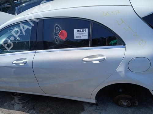 Dør venstre bak Dør venstre bak MERCEDES-BENZ A-CLASS (W176) A 160 CDI / d (176.011) (90 hp) 36038703 36038703