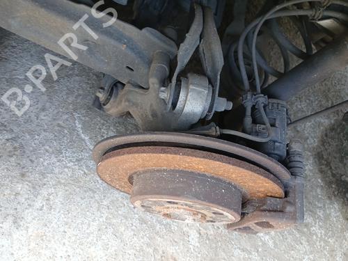 Fusee links achter Fusee links achter MERCEDES-BENZ A-CLASS (W176) A 160 CDI / d (176.011) (90 hp) 36038717 36038717