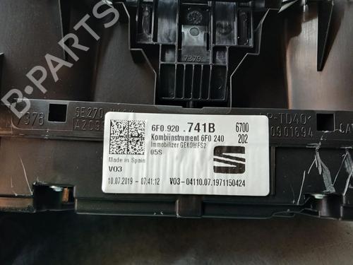 Instrument cluster SEAT ARONA (KJ7, KJP) 1.6 TDI | BP33161177C47 - Image 6