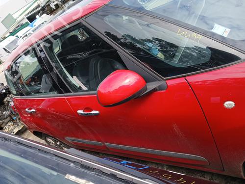 right-front-door-fiat-500l-351_-352_-2012-36263992 main image