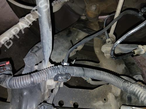 left-front-suspension-arm-dacia-duster-hm_-2017-36411753 main image