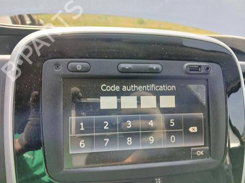 autoradio-renault-trafic-iii-van-fg_-2014-36541274 main image