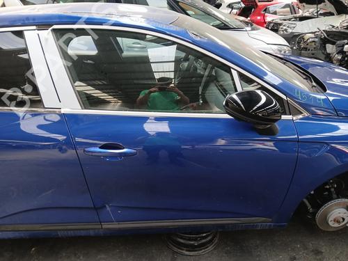 Used Right front door Right front door RENAULT CLIO V (B7_) 1.0 TCe 90 (B7MT) (91 hp) 36568732 36568732