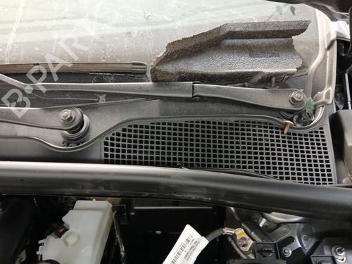 front-wiper-motor-renault-clio-v-b7_-2019-36568751 main image