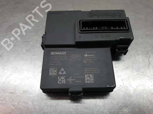 Module électronique Module électronique RENAULT MEGANE E-TECH SUV EV60 (BNJ1) (218 hp) 36646797 36646797
