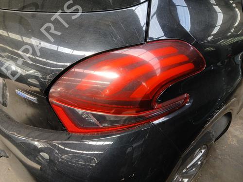 Farolim direito Farolim direito PEUGEOT 208 I (CA_, CC_) 1.2 VTI 82 (82 hp) 36756406 36756406