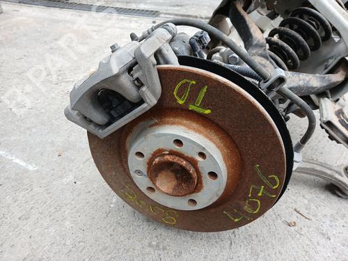 Used Right rear steering knuckle Right rear steering knuckle PEUGEOT 3008 II SUV (MC_, MR_, MJ_, M4_) Hybrid (224 hp) 27522956 27522956
