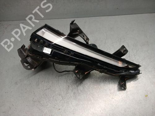 Used Right daytime light Right daytime light 36890165 36890165
