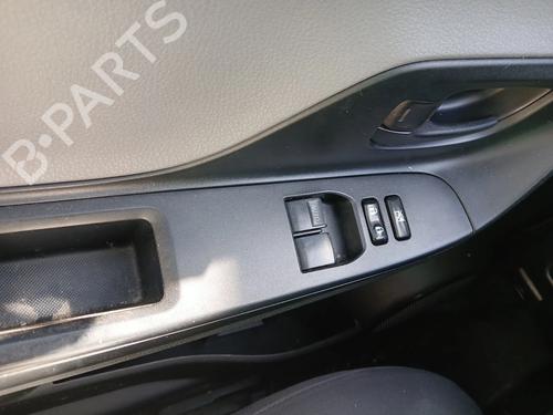 Used Left front window switch Left front window switch 37006552 37006552