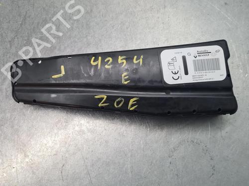 left-seat-airbag-renault-zoe-bfm_-2012-31082150 main image