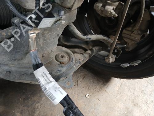 Used Left front suspension arm Left front suspension arm 37028676 37028676