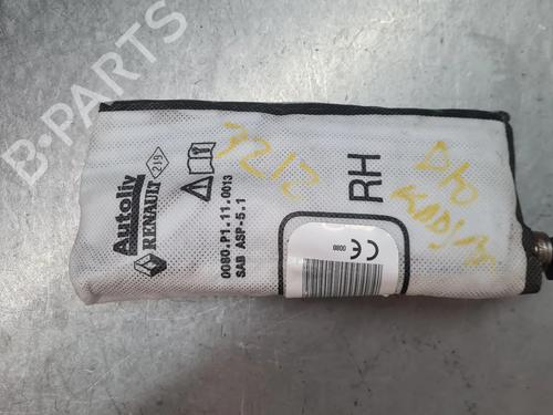 right-seat-airbag-renault-kadjar-ha_-hl_-12-tce-130-hlmr-2015-20160406 main image