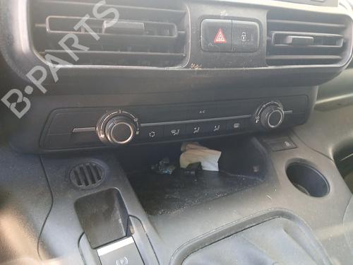 Used Climate control Climate control 37031934 37031934