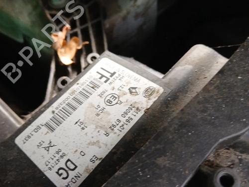 Left headlight RENAULT TWINGO III (BCM_, BCA_) 1.0 SCe 70 (BCMB) | BP39078323C28 - Image 4