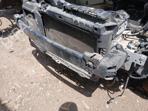 Used Front bumper reinforcement Front bumper reinforcement 37156231 37156231