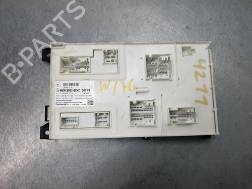 Used Fuse box Fuse box 37181120 37181120