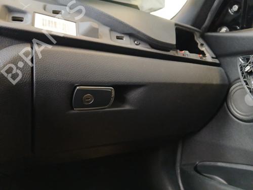 Used Glove box Glove box 37221137 37221137