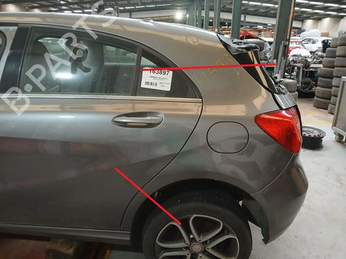 Bagskærm venstre Bagskærm venstre MERCEDES-BENZ A-CLASS (W176) A 180 CDI (176.000) (109 hp) 37236485 37236485