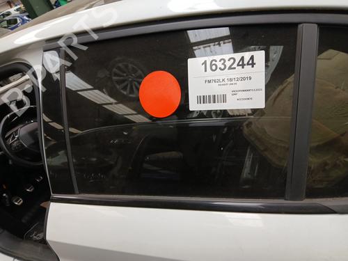 Used Rear left door window Rear left door window 37407087 37407087