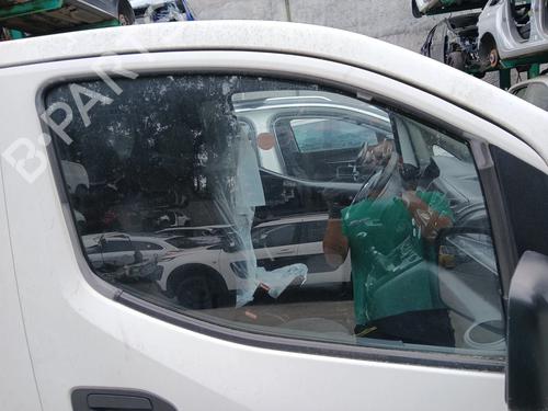 Used Front right door window Front right door window 37417053 37417053