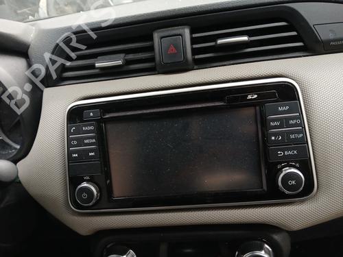 Used Radio Radio 37439156 37439156