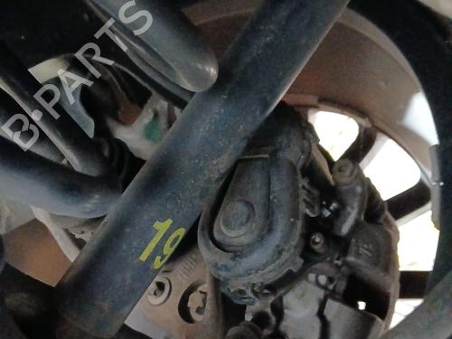 Mangueta trasera derecha Mangueta trasera derecha MERCEDES-BENZ A-CLASS (W176) A 200 CDI / d 4-matic (176.002) (136 hp) 37439216 37439216