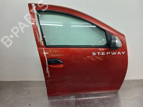 Used Right front door Right front door 37493825 37493825