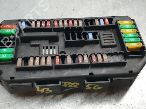Used Fuse box Fuse box 37593442 37593442